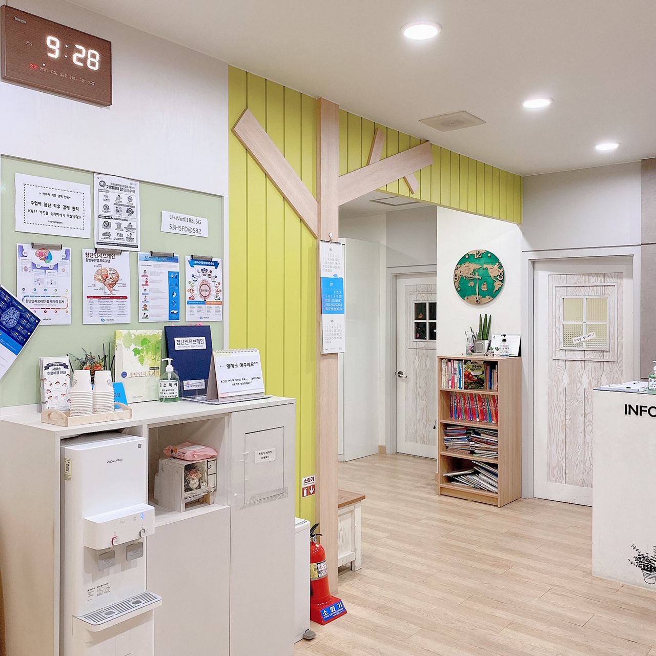 2950055133_VIbi05oN_75bb53a7abc408939a69606cc5cd79ee6cd6b8b1.JPG 이미지크게보기